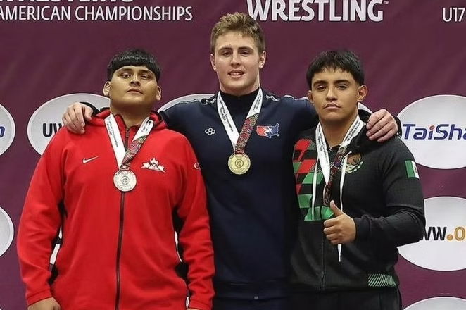 Oro y bronce para gladiadores se Sonora en Panamericano Sub 17 de Luchas Asociadas