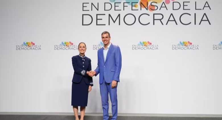 Presidenta propone en Cumbre en Defensa de la Democracia en Barcelona, destinar 10% del gasto mundial en armamento a programa global de reforestación y declaración contra intervención militar en Cuba