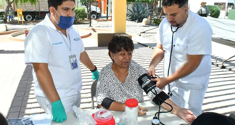 Realiza Gobierno de Hermosillo exitosa jornada de salud en el fraccionamiento Quinta Esmeralda