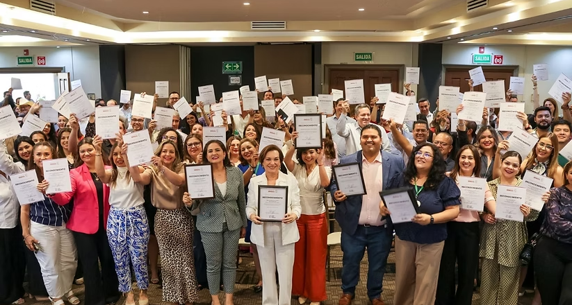 Gobierno de Sonora reconoce cumplimiento anticipado en declaración patrimonial de servidores públicos