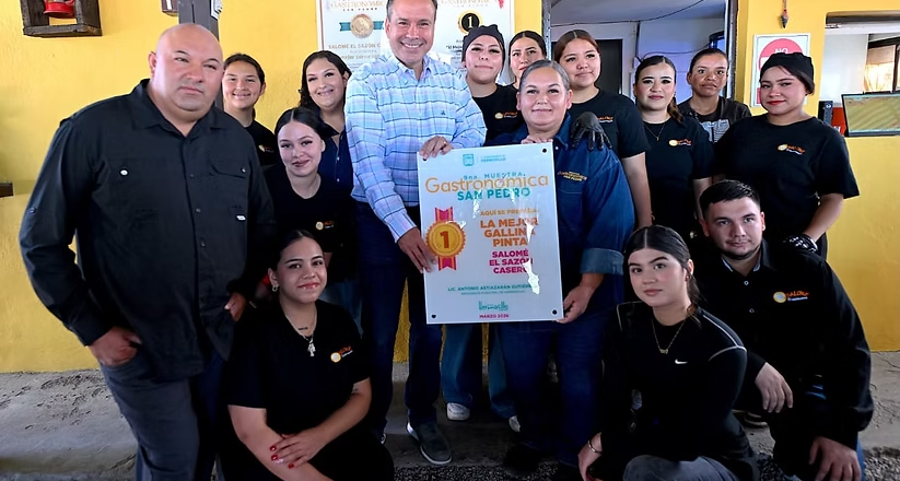 Otorga distintivo Toño Astiazarán a ganadores de la novena Muestra Gastronómica de San Pedro