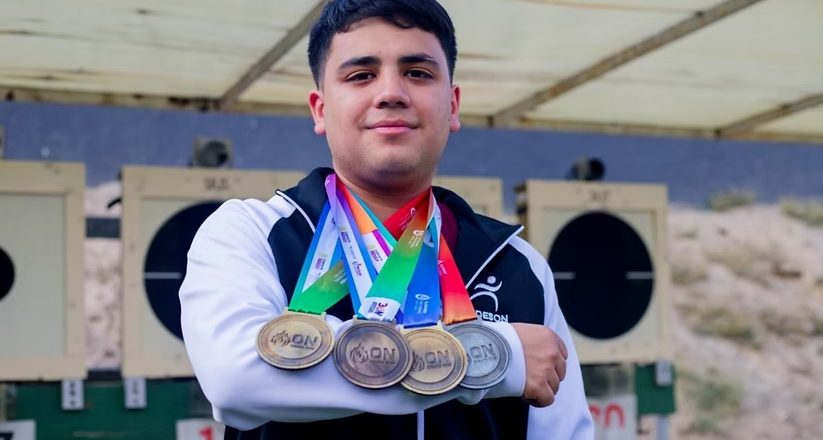 Estudiante de la UES conquista cuatro medallas en la Olimpiada Nacional 2026