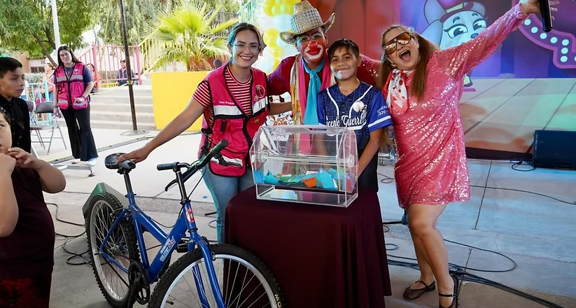 Gobierno de Sonora celebra a las niñas y los niños con festejo en el Parque Infantil