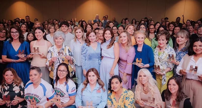 Reconoce Patty Ruibal a mujeres destacadas por su servicio en causas sociales