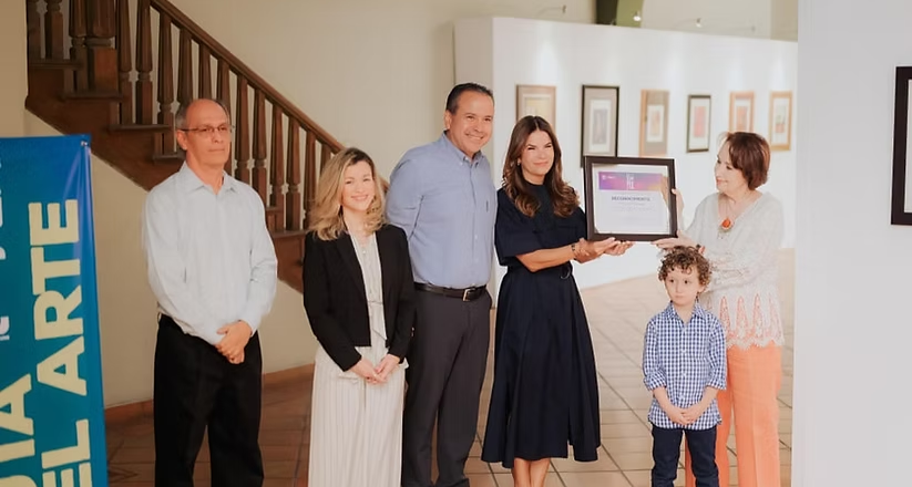 Inauguran Toño Astiazarán y Patty Ruibal Fiestas del Pitic 2026 con exposición de arte visual CROMA