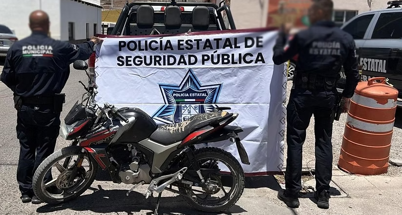 Recupera Policía Estatal moto robada y asegura narcótico en Magdalena