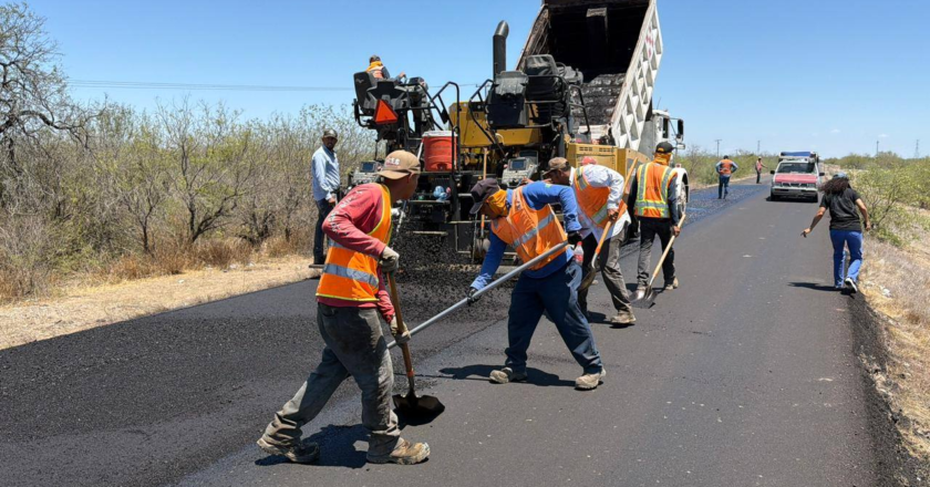 Rehabilitan carretera estatal 85; obra es resultado de gestiones del alcalde Luis Fuentes