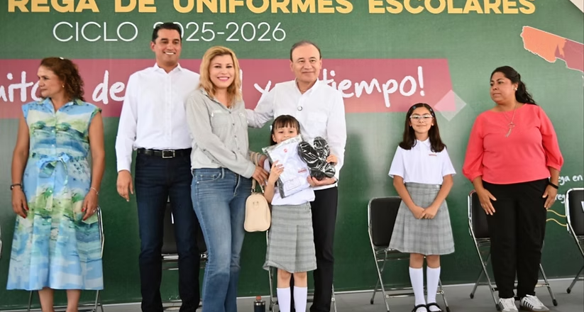 Arranca Gobernador Durazo distribución de uniformes escolares gratuitos Sonora