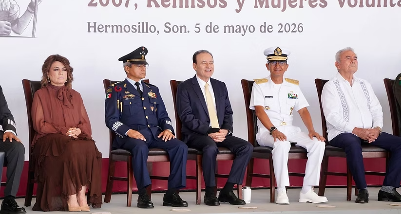 Gobernador Durazo encabeza toma de protesta de Bandera del Servicio Militar Nacional con llamado de defensa a la soberanía