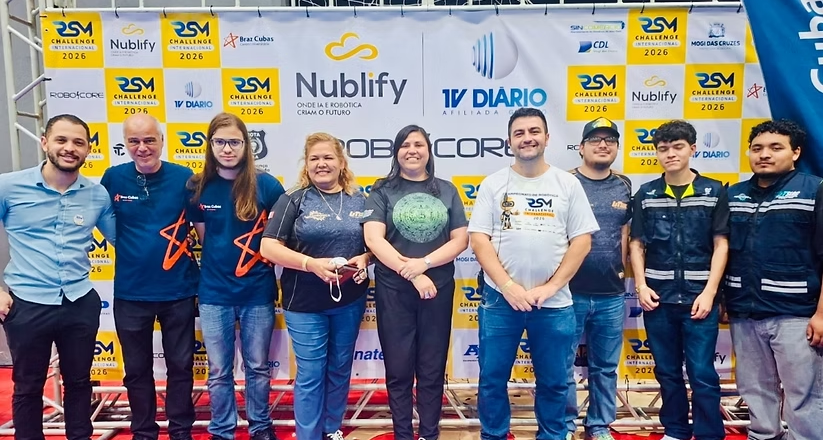 Participan estudiantes sonorenses en torneo internacional de robótica en Brasil: Universidad Tecnológica de SLRC