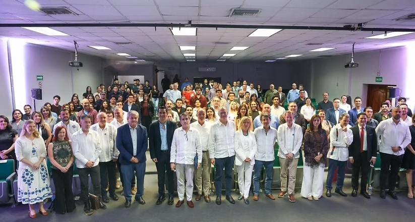 Gobierno de Sonora promueve oportunidades globales para la juventud con diálogo entre estudiantes y embajadores de la Unión Europea