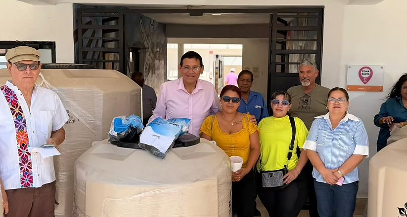 Ayuntamiento de Empalme entrega tinacos subsidiados a través del programa Mariana Trinitaria