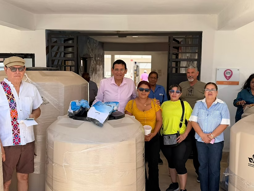 Ayuntamiento de Empalme entrega tinacos subsidiados a través del programa Mariana Trinitaria
