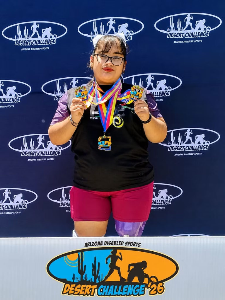 Atleta de deporte adaptado de Cobach Sonora conquista tres medallas de oro en competencia internacional