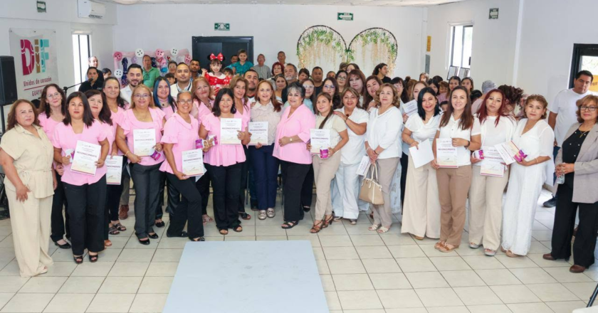 Concluye Ayuntamiento de Guaymas talleres de corte y confección y cultura de belleza