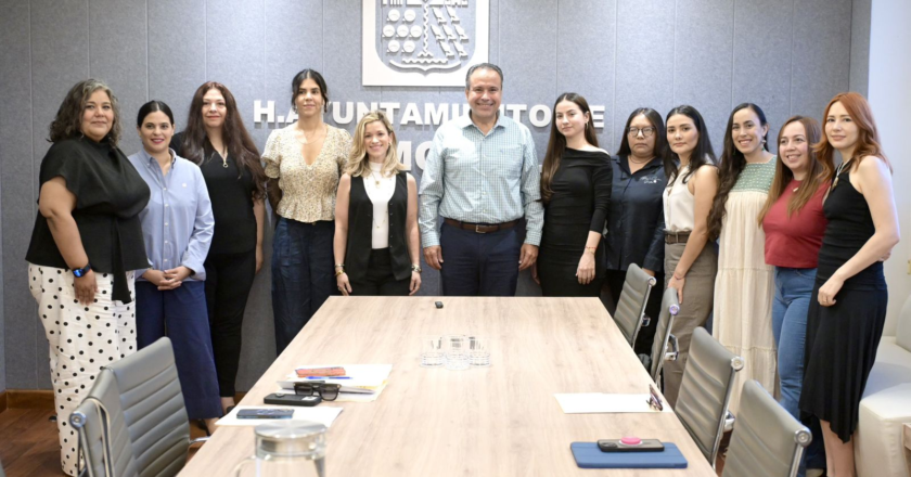 Impulsa Toño Astiazarán talento artístico de mujeres hermosillenses a través de Creartística