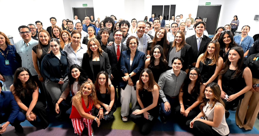 Pondrá en marcha Toño Astiazarán iniciativa de jóvenes para mejorar atención a ciudadanos con “Tu Voz en QR”