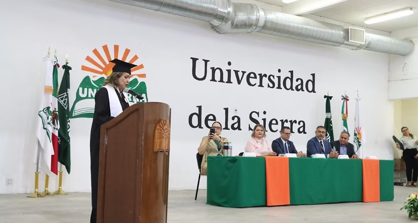 Egresa primera generación de la Licenciatura en Administración Modalidad No Escolarizada de Unisierra