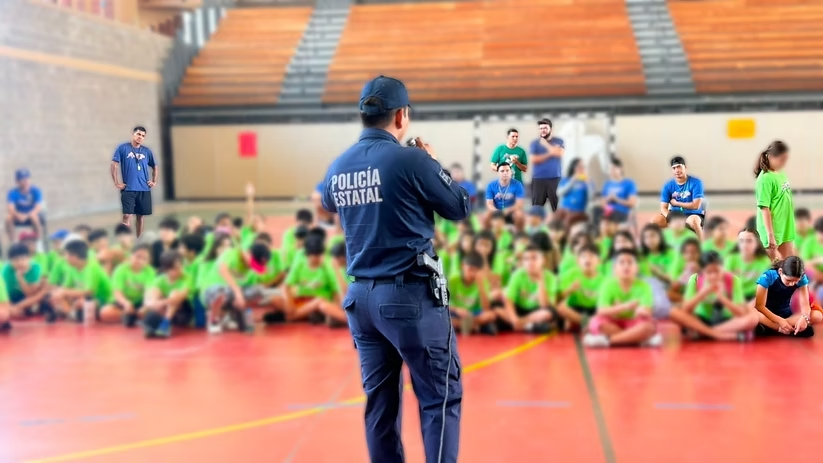 Policía Estatal promueve valores y la prevención de la violencia en campamentos de verano