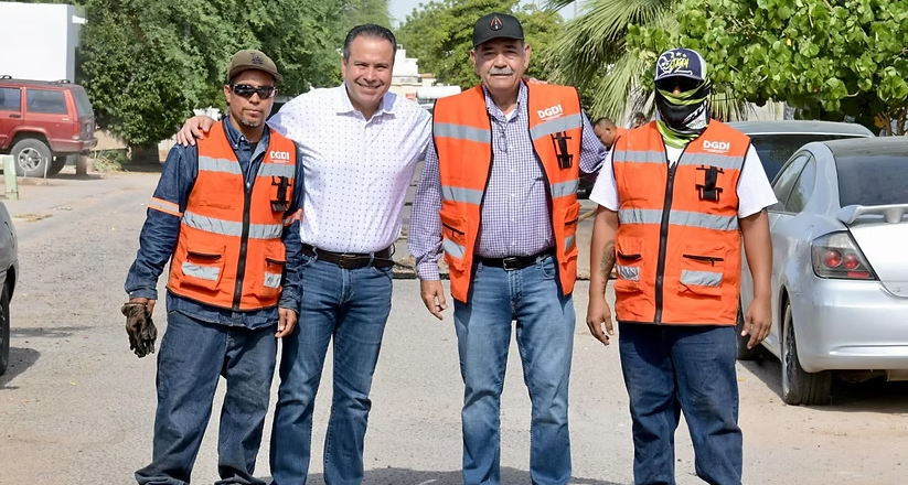 Lleva Toño Astiazarán el operativo de bacheo “Un Día en tu Colonia” a Puerta Real Etapa VIII