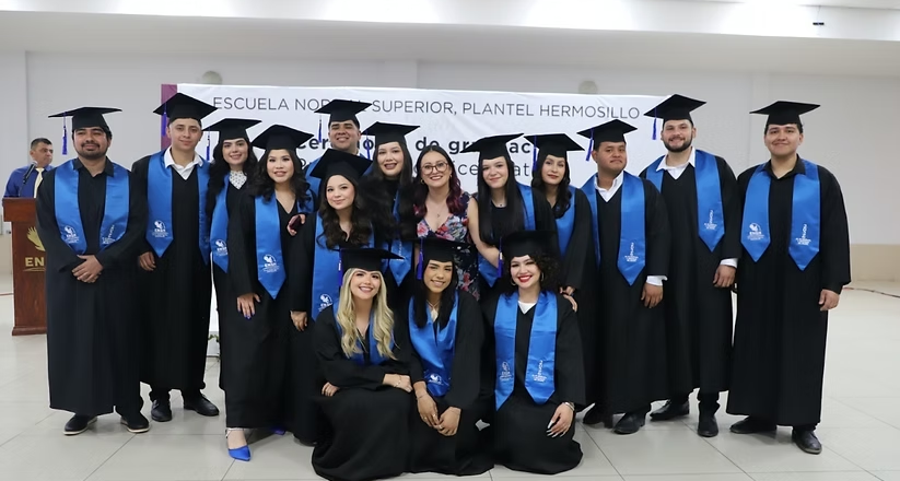 Más de 800 estudiantes egresan de Escuelas Normales y UPN de Sonora: Creson