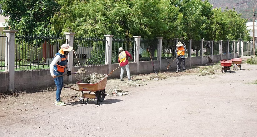 Ayuntamiento de Guaymas inicia jornada de limpieza integral y rehabilitación urbana en la colonia Las Palmas