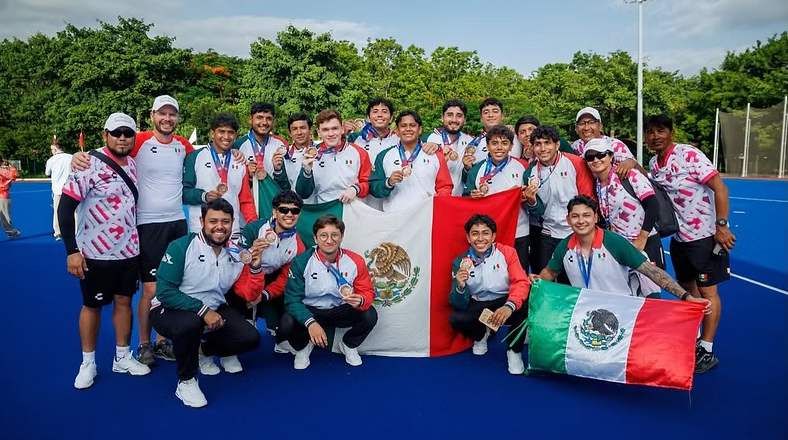 Con 3 sonorenses, México obtiene el bronce en hockey varonil de JCC