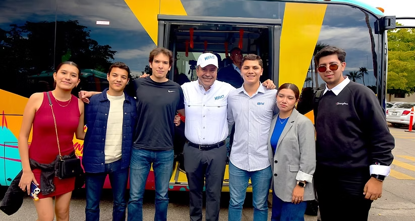 Impulsa Toño Astiazarán transporte eléctrico gratuito para más de 2 mil 500 estudiantes con H Bus
