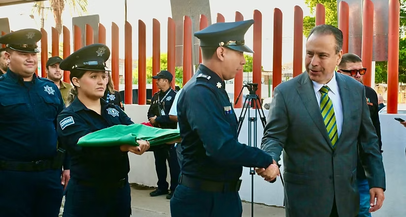 Encabeza Toño Astiazarán ceremonia cívica por inicio del mes patrio