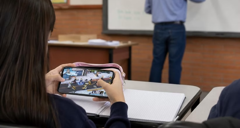 Promueve Salud Sonora uso responsable de celulares para cuidar la salud mental de niñas y niños