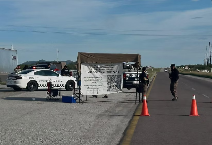 Autoridades federales y estatales mantienen vigilancia en carreteras de Sonora para prevenir retenes ilegales