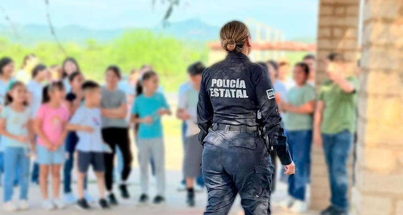 Acerca Policía Estatal acciones de proximidad y prevención a familias de Ónavas